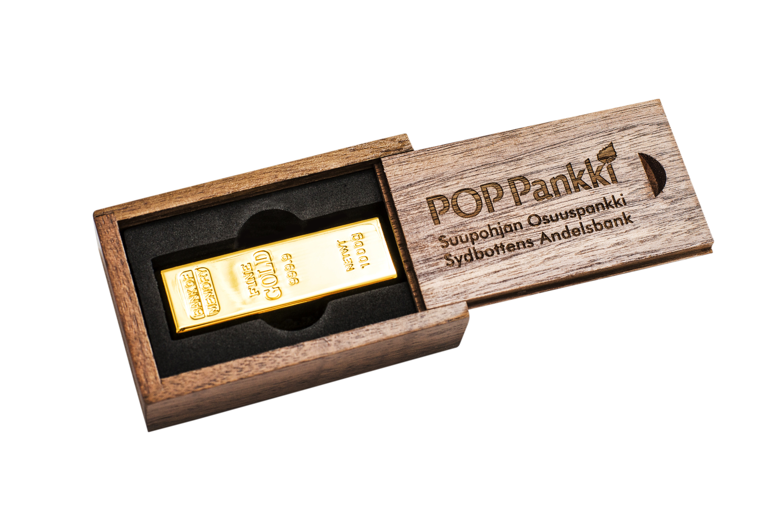 POP Pankki puinen lahjarasia kaiverrus muistitikku omalla logolla MyHappyLogo